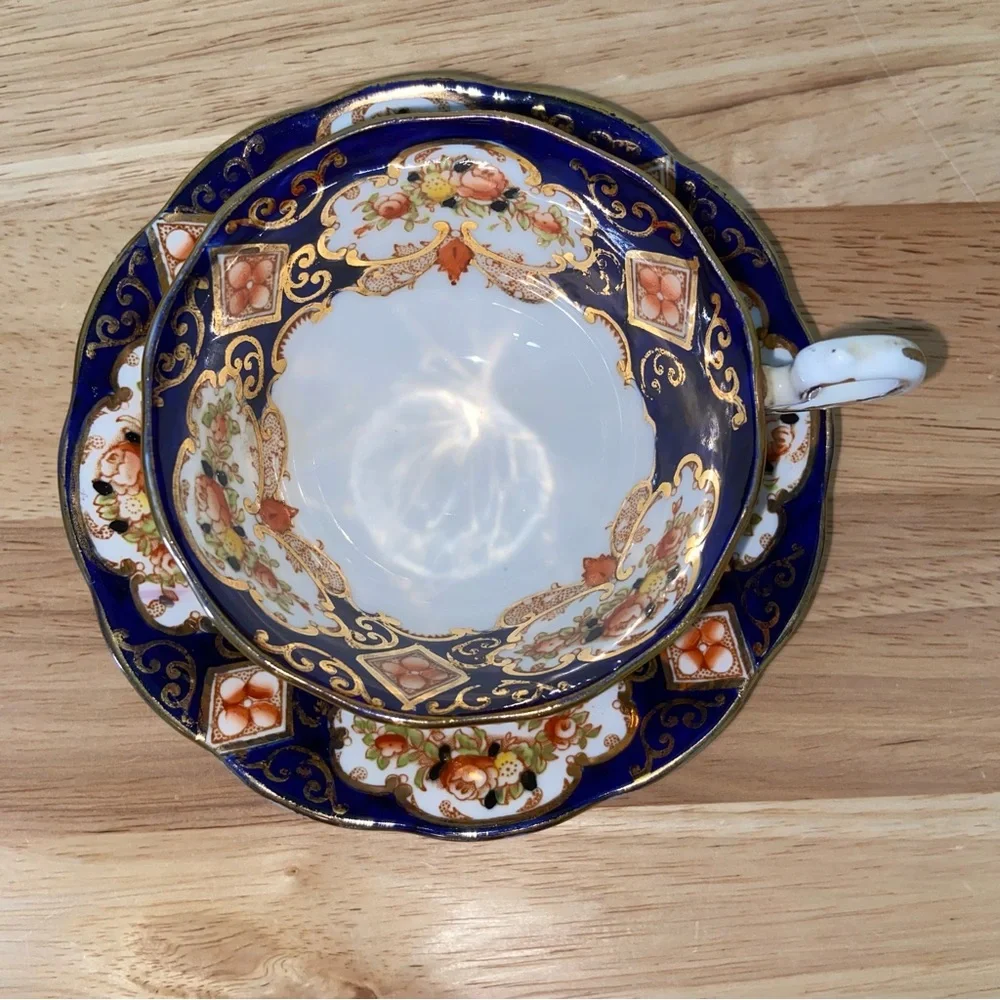 Vintage Royal Albert Crown China Heirloom Trio Tea Cup Saucer Square Plate
